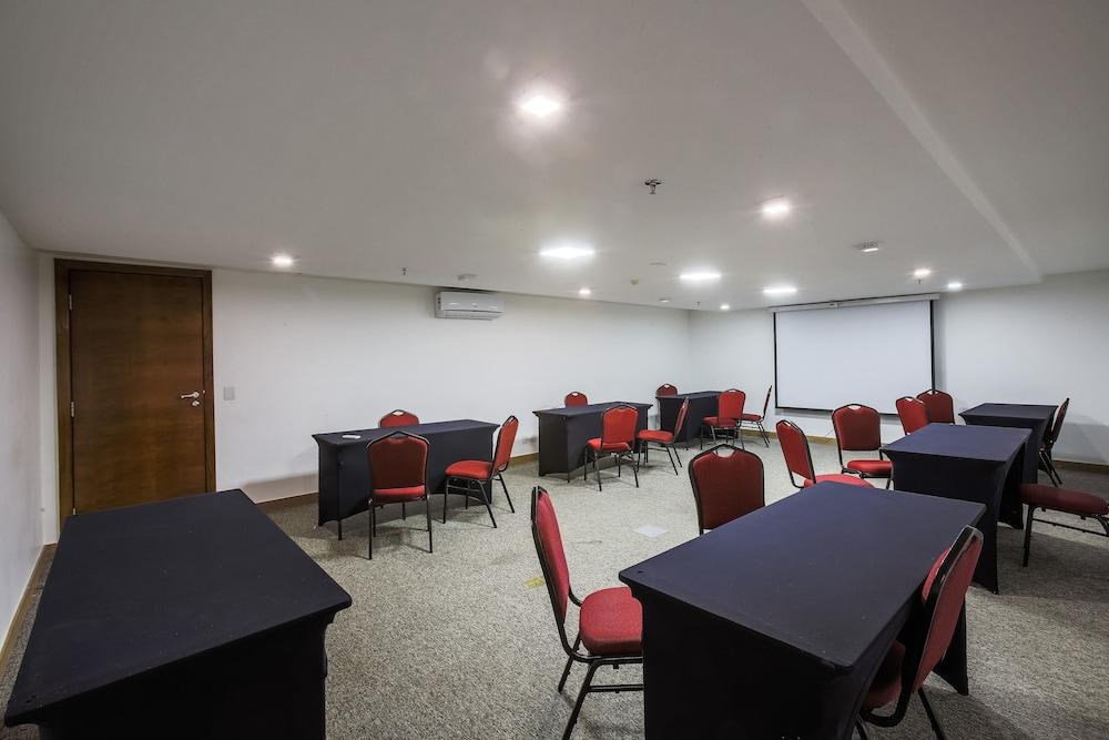 S4 Hotel Taguatinga Buitenkant foto